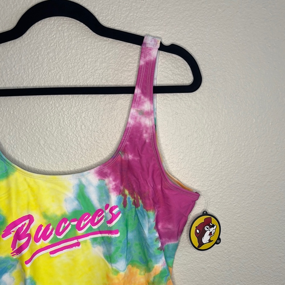 🆕 Buc-ee's Tie-Dye one-piece swimsuit 🩱